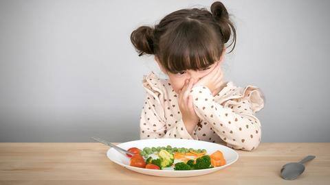 Useful tips to ensure your little one eats fairly well Useful tips to ensure your little one eats fairly well