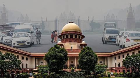 Supreme Court suggests 2-day lockdown in Delhi to curb pollution Supreme Court suggests 2-day lockdown in Delhi to curb pollution