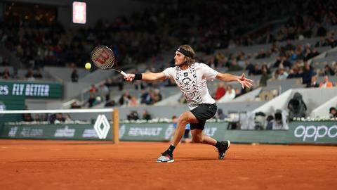 2022 French Open: Stefanos Tsitsipas downs Lorenzo Musetti 2022 French Open: Stefanos Tsitsipas downs Lorenzo Musetti