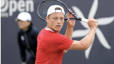 Tim van Rijthoven beats Daniil Medvedev to win Libema Open Tim van Rijthoven beats Daniil Medvedev to win Libema Open