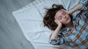 5 floor sleeping habits for a healthier back