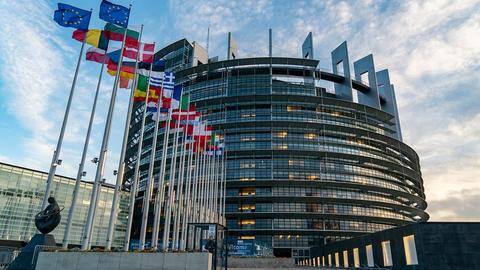 EU grants Ukraine candidate status in 'historic moment' amid war EU grants Ukraine candidate status in 'historic moment' amid war
