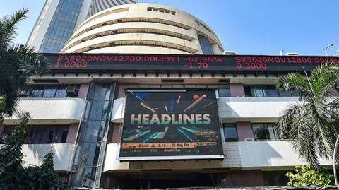 Sensex rallies over 450 points; Nifty tops 17,650 Sensex rallies over 450 points; Nifty tops 17,650