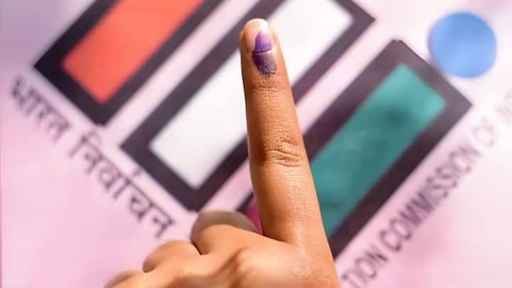 Bihar election phase 1: 42.3% voter turnout recorded till 1:00pm 