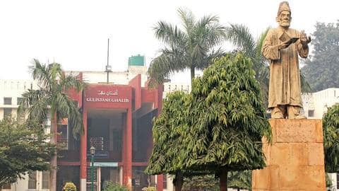 Student groups urge Jamia Millia Islamia to reopen its campus Student groups urge Jamia Millia Islamia to reopen its campus