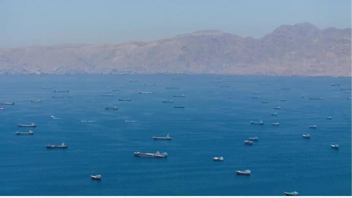 US strikes Iranian missile sites amid Tehran-Doha talks
