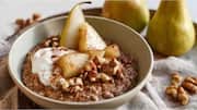 Oatmeal lovers, try this pear and cardamom combo 