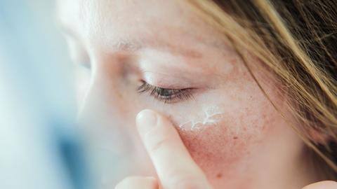 Ways to quickly get rid of flaky skin on face Ways to quickly get rid of flaky skin on face