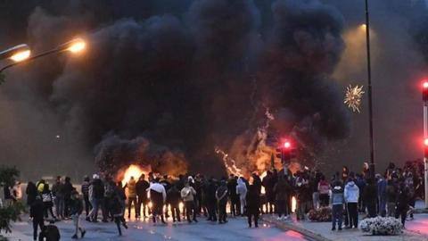 Peaceful Sweden witnesses riots sparked by Quran burnings, dozens arrested Peaceful Sweden witnesses riots sparked by Quran burnings, dozens arrested