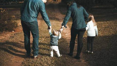 4 ways to indulge in family time amid busy schedule 4 ways to indulge in family time amid busy schedule