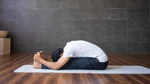 Practice these 5 yoga asanas and bid goodbye to migraines Practice these 5 yoga asanas and bid goodbye to migraines