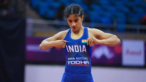 World Wrestling Championships: Vinesh Phogat bags bronze medal, scripts history World Wrestling Championships: Vinesh Phogat bags bronze medal, scripts history