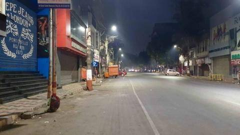 Omicron: Uttar Pradesh imposes night curfew from tomorrow Omicron: Uttar Pradesh imposes night curfew from tomorrow