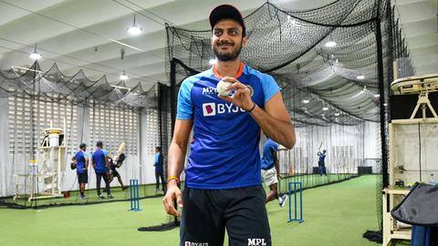 WI vs IND: Axar Patel breaks this record of Dhoni WI vs IND: Axar Patel breaks this record of Dhoni