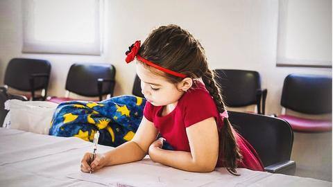 5 ways to make your child more confident 5 ways to make your child more confident