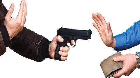Ghaziabad: Family robbed of valuables worth over Rs. 2.5 lakh Ghaziabad: Family robbed of valuables worth over Rs. 2.5 lakh