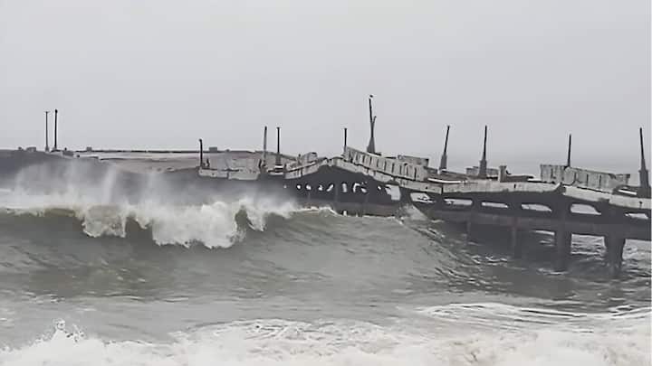 Cyclone 'Ditwah': North TN, Puducherry on red alert; landfall unlikely