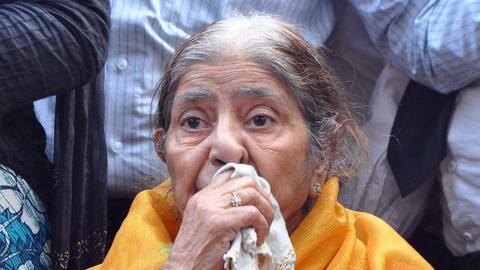 Gujarat riots: SC to hear Jafri's plea on April 13 Gujarat riots: SC to hear Jafri's plea on April 13