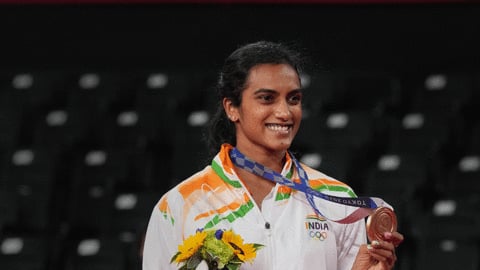 Gopichand sir congratulated me, Saina 'no': PV Sindhu Gopichand sir congratulated me, Saina 'no': PV Sindhu
