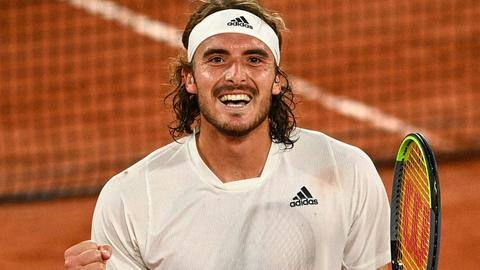French Open: Stefanos Tsitsipas overcomes Daniil Medvedev to reach semi-finals French Open: Stefanos Tsitsipas overcomes Daniil Medvedev to reach semi-finals