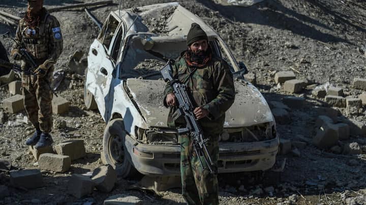 Dozens killed in Pakistan-Afghanistan border clashes; Islamabad dials Qatar, Saudi 