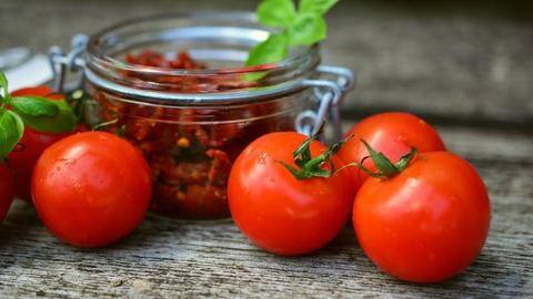 5 tomato face packs for radiant and fresh skin 5 tomato face packs for radiant and fresh skin
