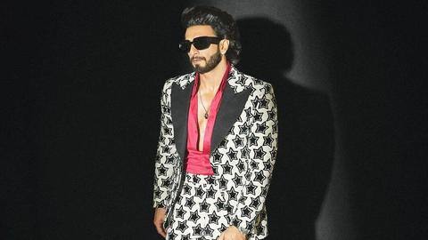 Mumbai Police file FIR against Ranveer Singh for nude photos Mumbai Police file FIR against Ranveer Singh for nude photos