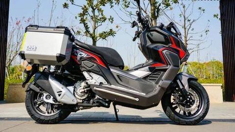 Longjia XDV 250Si maxi-scooter goes official with sporty looks Longjia XDV 250Si maxi-scooter goes official with sporty looks
