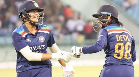 BCCI central contracts 2020/21: Shafali Verma promoted to Grade B BCCI central contracts 2020/21: Shafali Verma promoted to Grade B