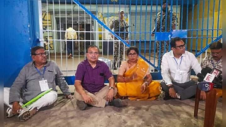 After EVM tampering charges, gathering banned at 7 Kolkata strongrooms