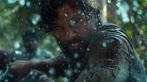 'Pushpa' trailer: Allu Arjun's devil-may-care attitude, Fahadh Faasil's brief appearance 'Pushpa' trailer: Allu Arjun's devil-may-care attitude, Fahadh Faasil's brief appearance