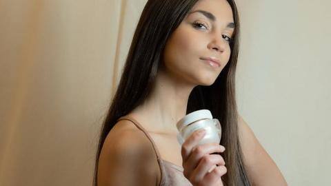 Top 5 must-have beauty essentials for summers Top 5 must-have beauty essentials for summers