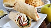 Quick vegan breakfast: Apple cinnamon wrap