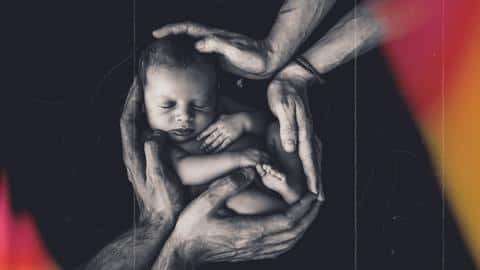 Delhi: Police bust gang selling newborn babies, infant rescued Delhi: Police bust gang selling newborn babies, infant rescued
