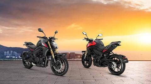 Keeway K300 N and K300 R make debut: Check pricing Keeway K300 N and K300 R make debut: Check pricing