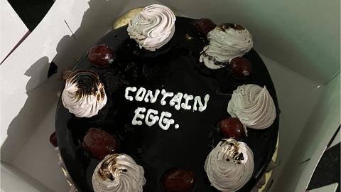 Nagpur bakery majorly butchers cake message, netizens have field day Nagpur bakery majorly butchers cake message, netizens have field day