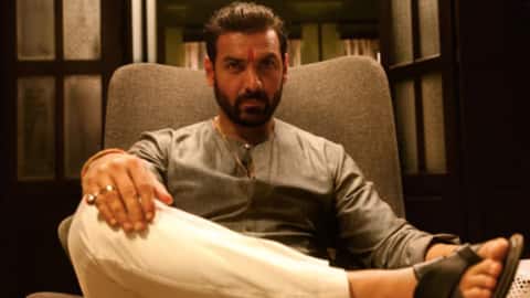 'Mumbai Saga' trailer: A screaming John locks horns with Emraan 'Mumbai Saga' trailer: A screaming John locks horns with Emraan
