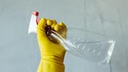 How to clean your mobile ports without liquid cleaners