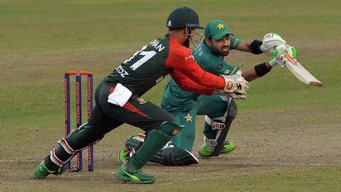 Pakistan beat Bangladesh in 3rd T20I, win series 3-0 Pakistan beat Bangladesh in 3rd T20I, win series 3-0
