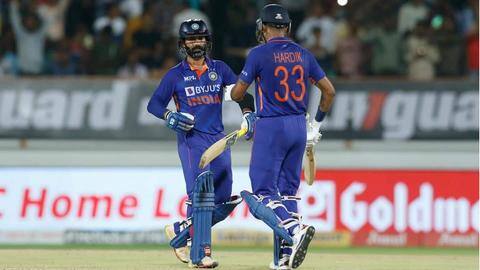 Graeme Smith praises Karthik, terms Pandya 'x-factor': Key stats Graeme Smith praises Karthik, terms Pandya 'x-factor': Key stats