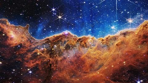 Image of Carina Nebula shows 'cosmic cliffs'