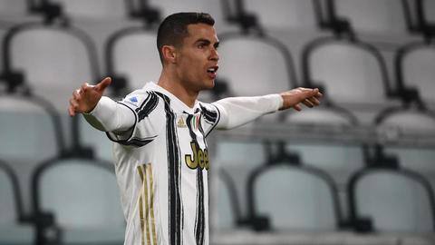 Serie A: Ronaldo's brace helps Juventus beat Crotone 3-0 Serie A: Ronaldo's brace helps Juventus beat Crotone 3-0