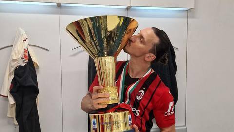 Zlatan Ibrahimovic signs new AC Milan deal: Decoding his stats Zlatan Ibrahimovic signs new AC Milan deal: Decoding his stats