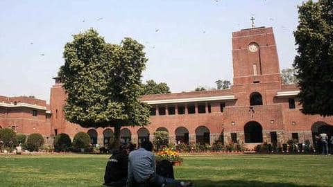 COVID-19: DU teachers' association seeks suspension of classes, exam cancellation COVID-19: DU teachers' association seeks suspension of classes, exam cancellation