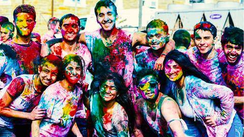 Holi party ideas to make the day memorable Holi party ideas to make the day memorable