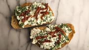 5-minute recipe: Ricotta and spinach toast