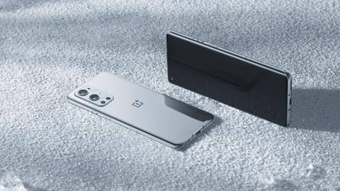 OnePlus 10 Pro weighs 200 grams