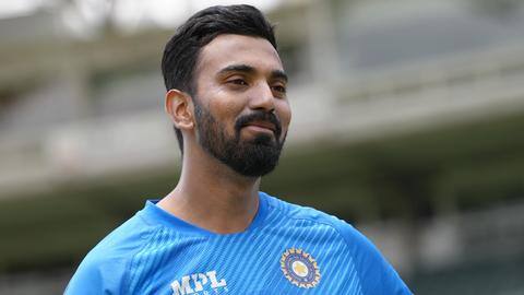 2nd Test: India elect to bat, KL Rahul replaces Kohli 2nd Test: India elect to bat, KL Rahul replaces Kohli