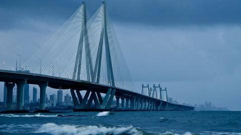 Mumbai: Two Russians held for performing stunts at sea link Mumbai: Two Russians held for performing stunts at sea link