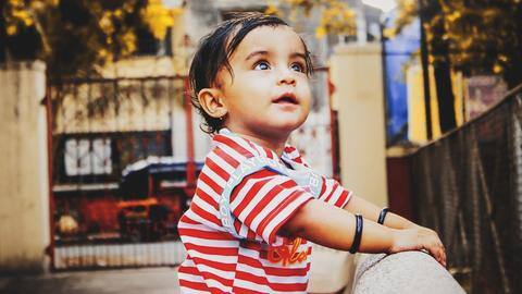 How to keep an active toddler busy indoors How to keep an active toddler busy indoors